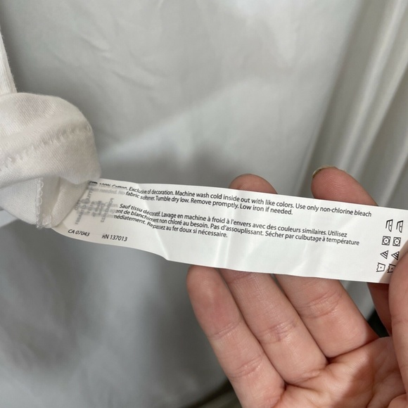 NEW Wildfox Bikinis & Bellinis Graphic White Tee S - Picture 7 of 12